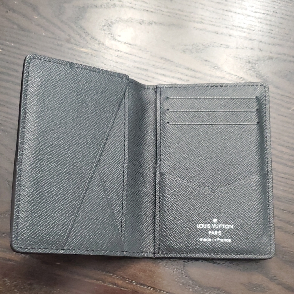 Louis Vuitton Black/Blue Taiga Stripe Card Holder - Picture 5 of 13